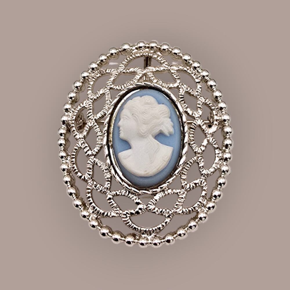 Sarah Coventry Blue Cameo Filigree Brooch, Left Facing Victorian Revival Vintage